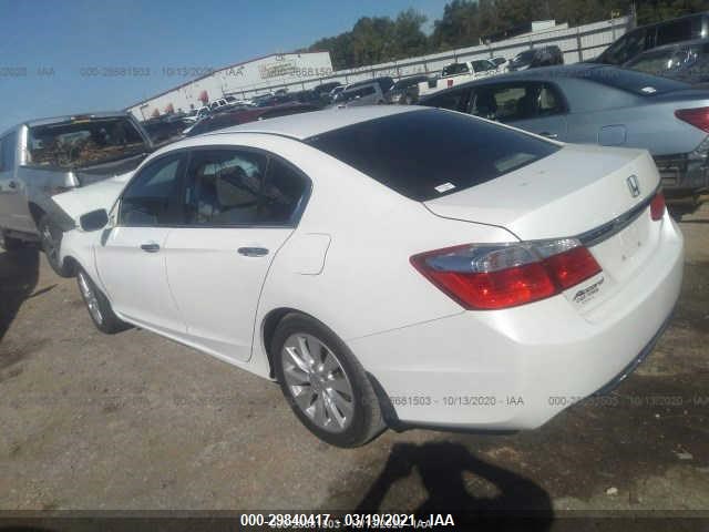 Photo 2 VIN: 1HGCR2F72DA194258 - HONDA ACCORD SDN 