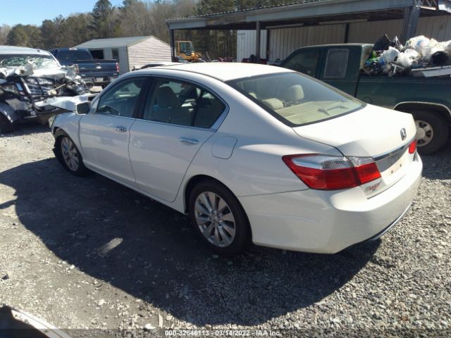 Photo 2 VIN: 1HGCR2F72DA203931 - HONDA ACCORD SDN 