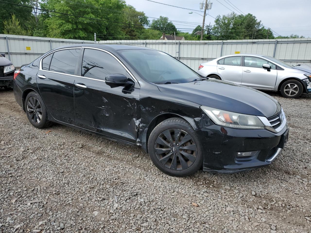 Photo 3 VIN: 1HGCR2F72EA298900 - HONDA ACCORD 