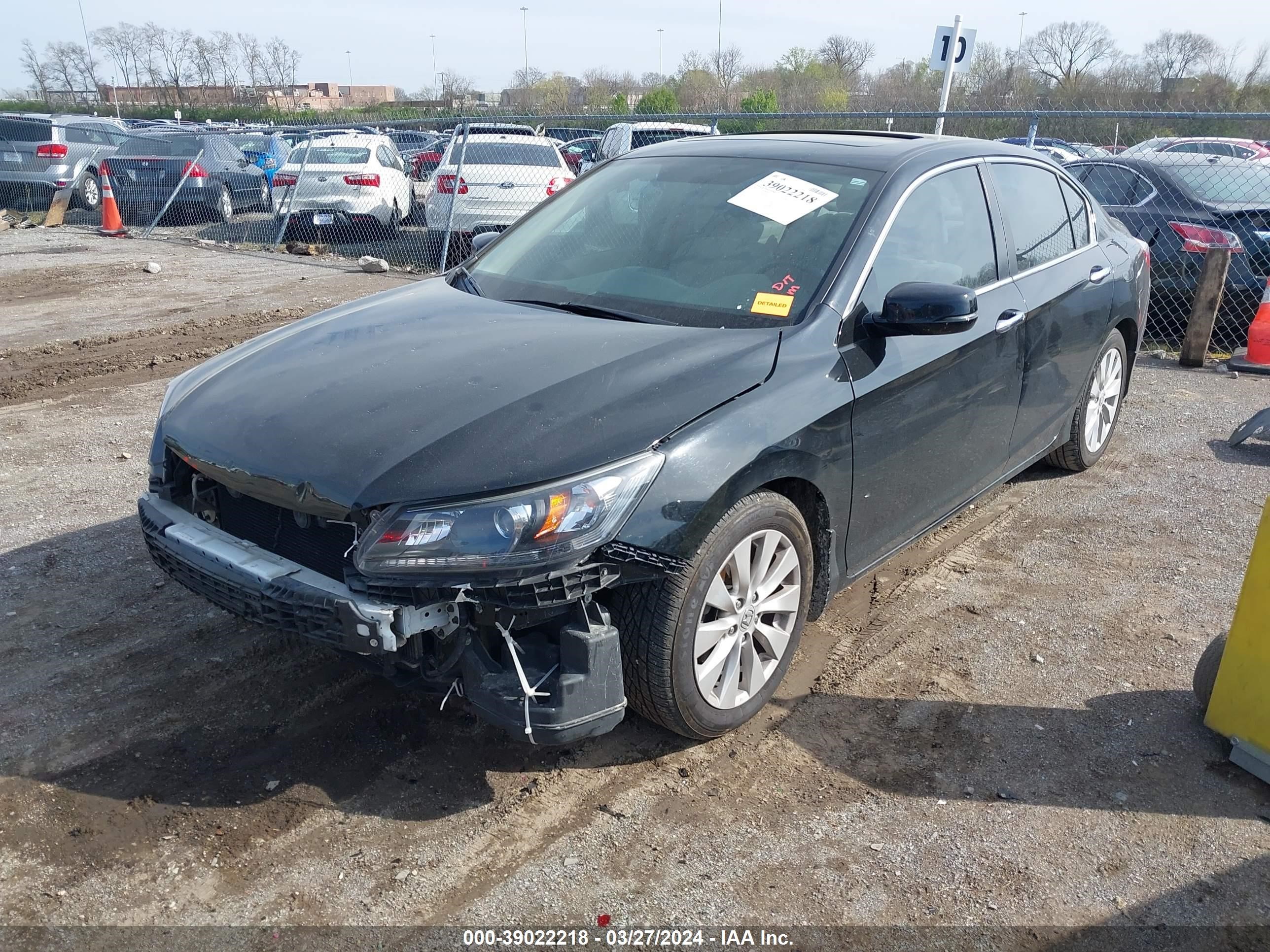 Photo 1 VIN: 1HGCR2F72FA002582 - HONDA ACCORD 