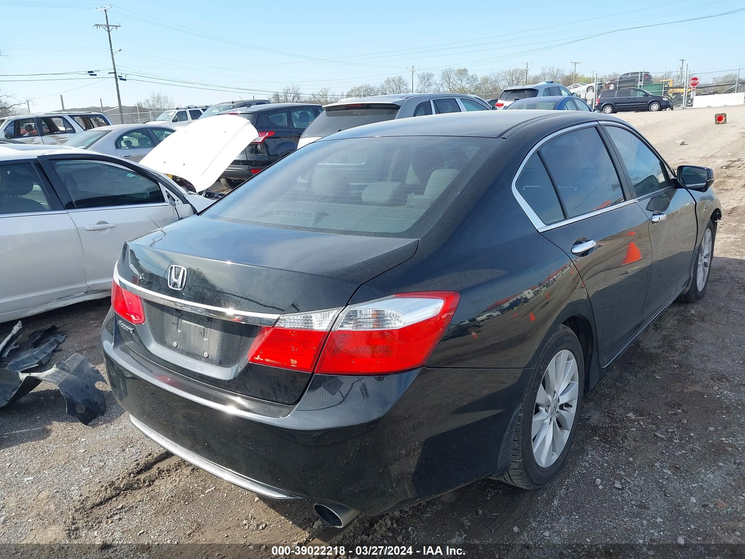 Photo 16 VIN: 1HGCR2F72FA002582 - HONDA ACCORD 