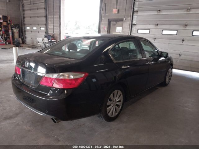 Photo 3 VIN: 1HGCR2F72FA014103 - HONDA ACCORD 