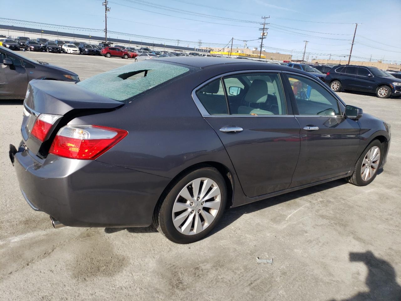 Photo 2 VIN: 1HGCR2F72FA057680 - HONDA ACCORD 