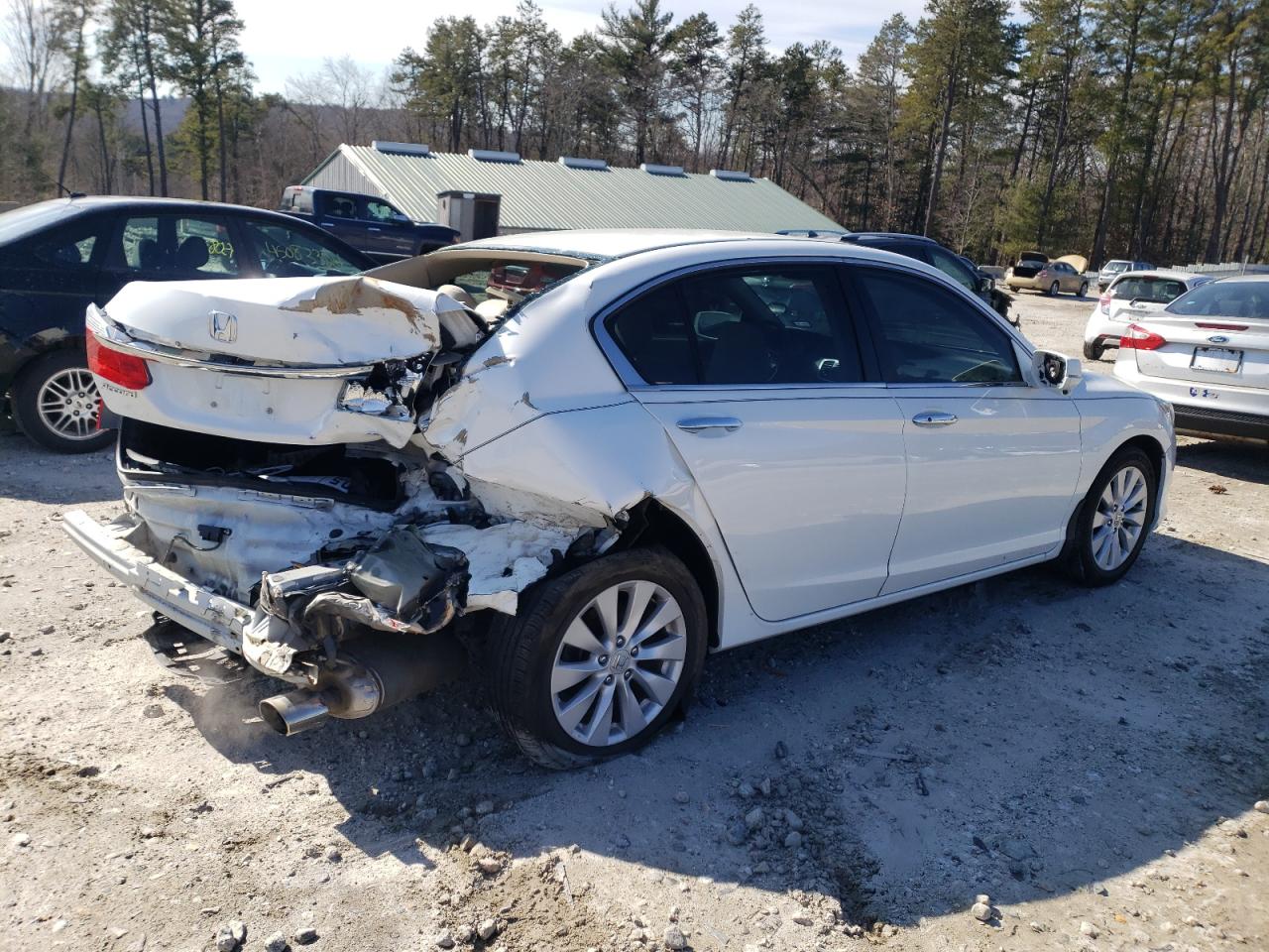 Photo 2 VIN: 1HGCR2F72FA227827 - HONDA ACCORD 