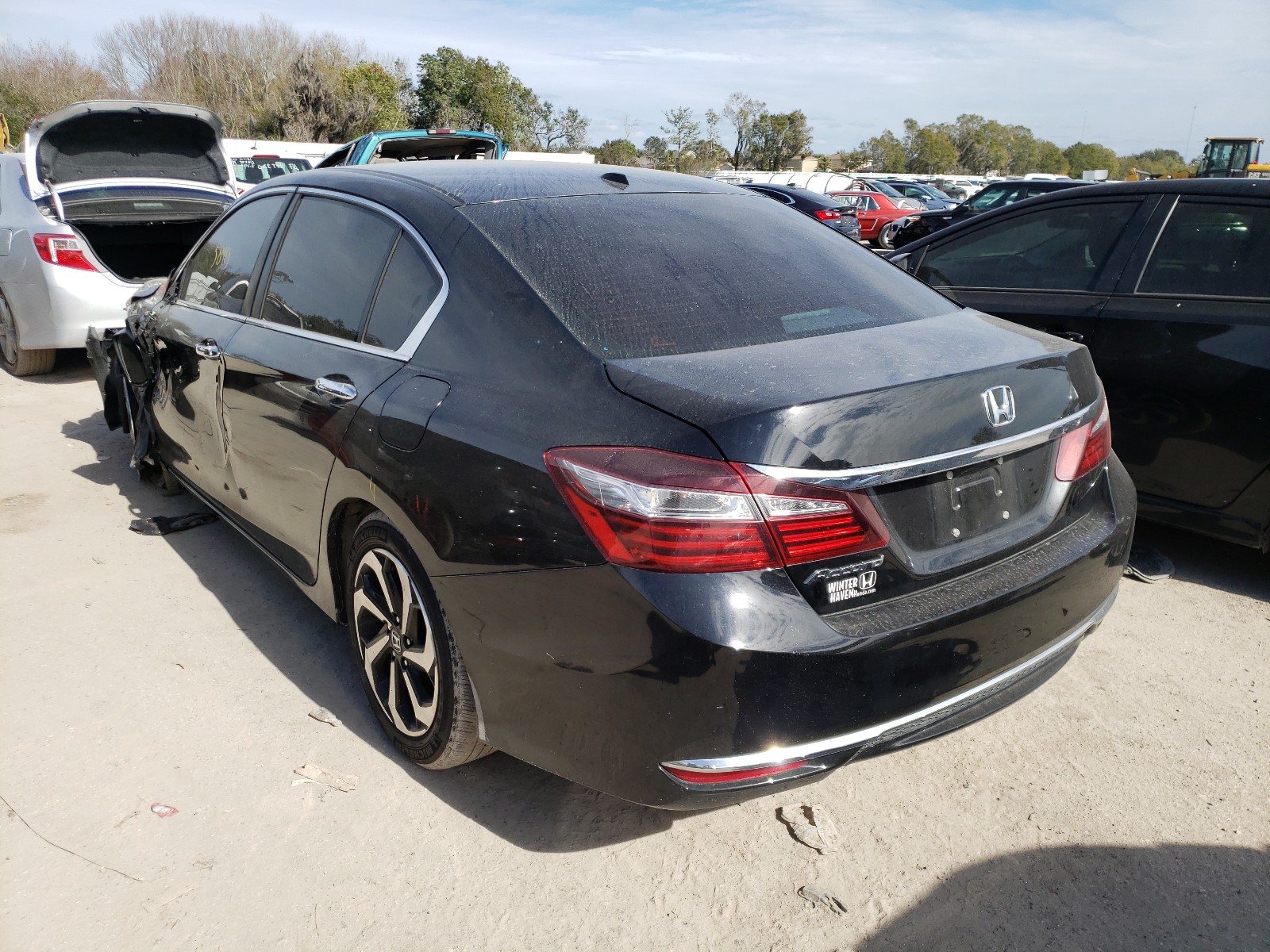 Photo 2 VIN: 1HGCR2F72HA042938 - HONDA ACCORD EX 