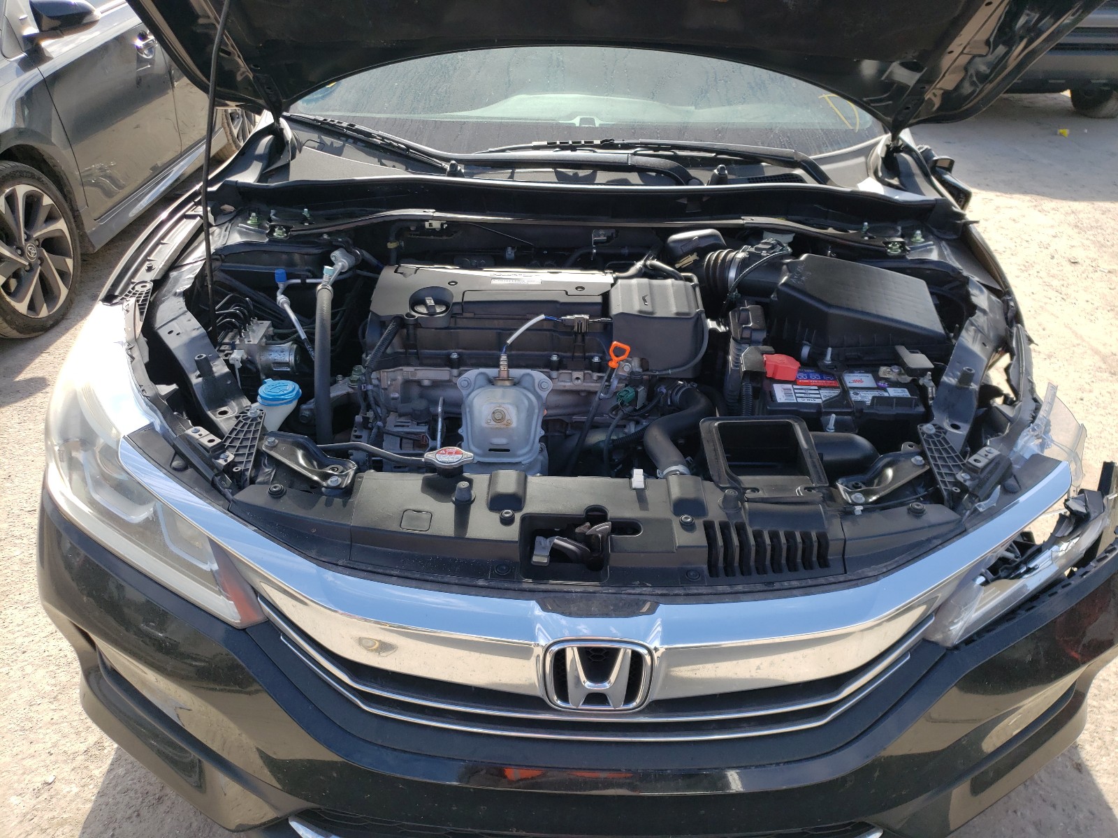 Photo 6 VIN: 1HGCR2F72HA042938 - HONDA ACCORD EX 