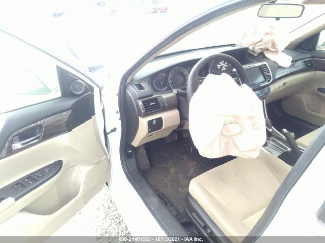 Photo 4 VIN: 1HGCR2F72HA219651 - HONDA ACCORD SEDAN 