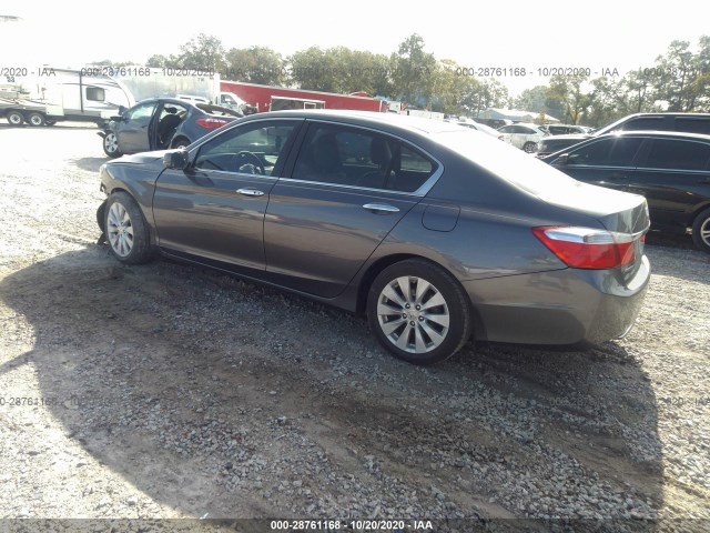 Photo 2 VIN: 1HGCR2F73DA048631 - HONDA ACCORD SDN 