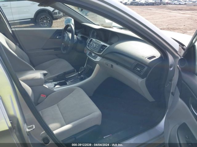 Photo 4 VIN: 1HGCR2F73DA052811 - HONDA ACCORD 