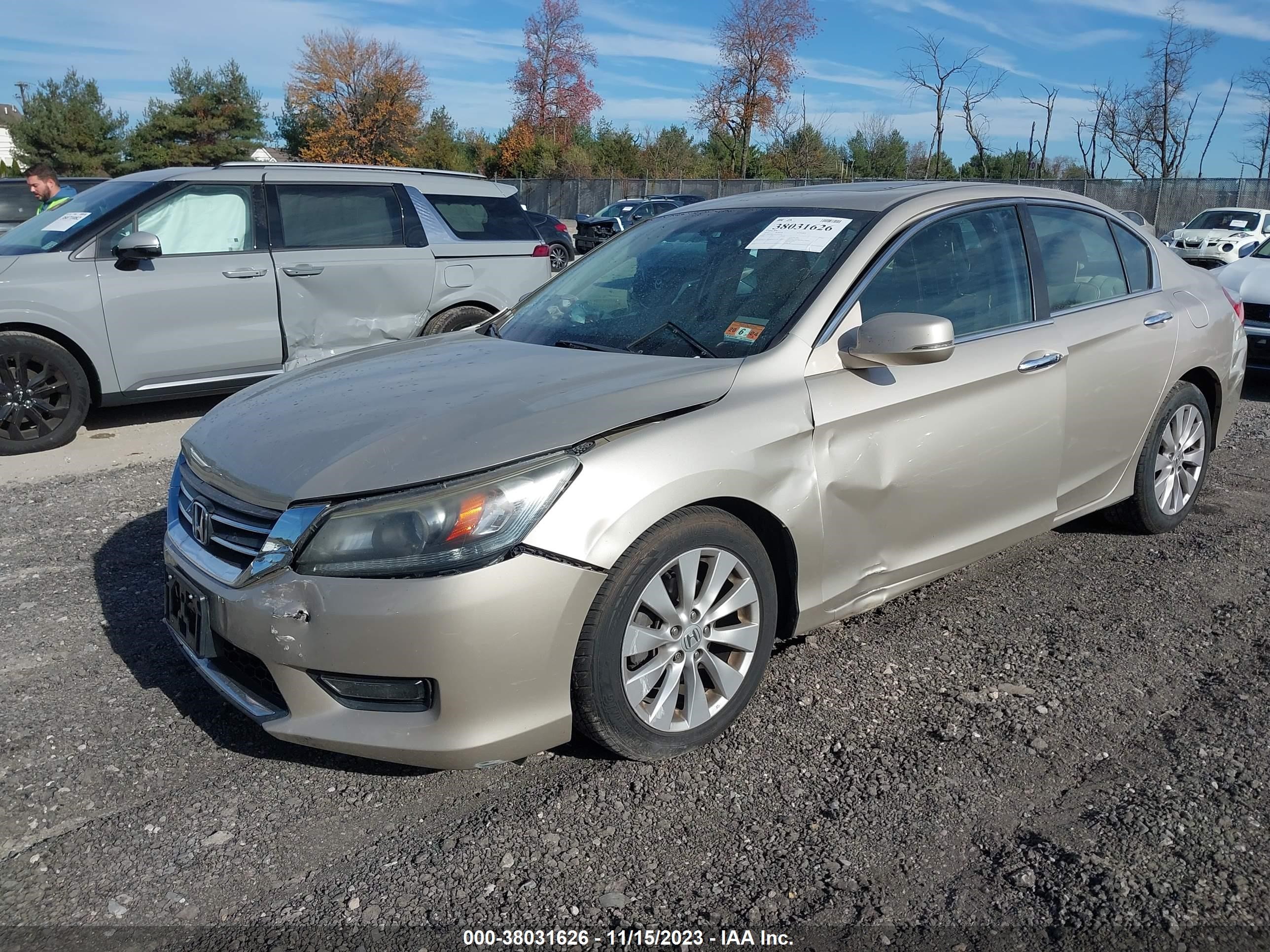 Photo 1 VIN: 1HGCR2F73EA182248 - HONDA ACCORD 