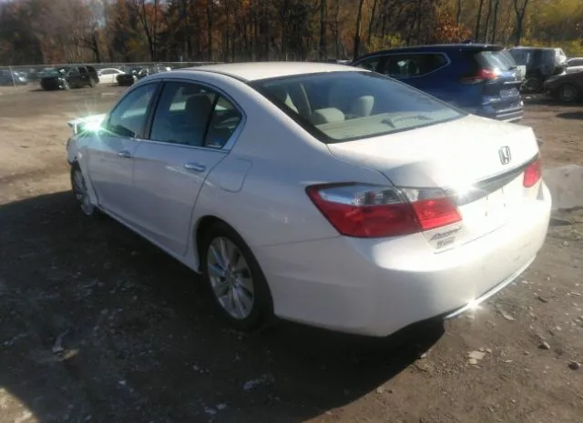 Photo 2 VIN: 1HGCR2F73EA186090 - HONDA ACCORD SEDAN 