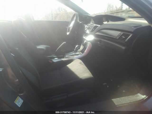 Photo 4 VIN: 1HGCR2F73FA203357 - HONDA ACCORD SEDAN 