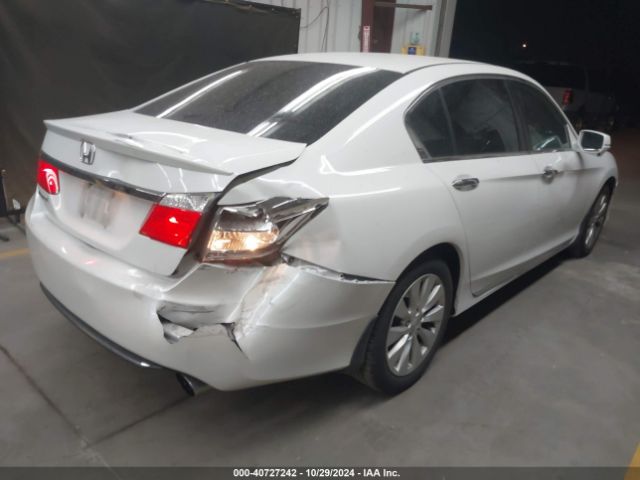 Photo 3 VIN: 1HGCR2F73FA245978 - HONDA ACCORD 