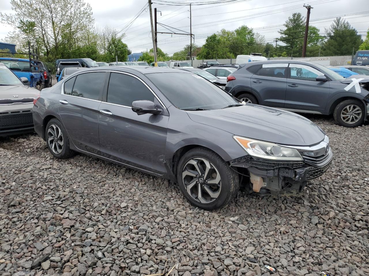 Photo 3 VIN: 1HGCR2F73GA210455 - HONDA ACCORD 