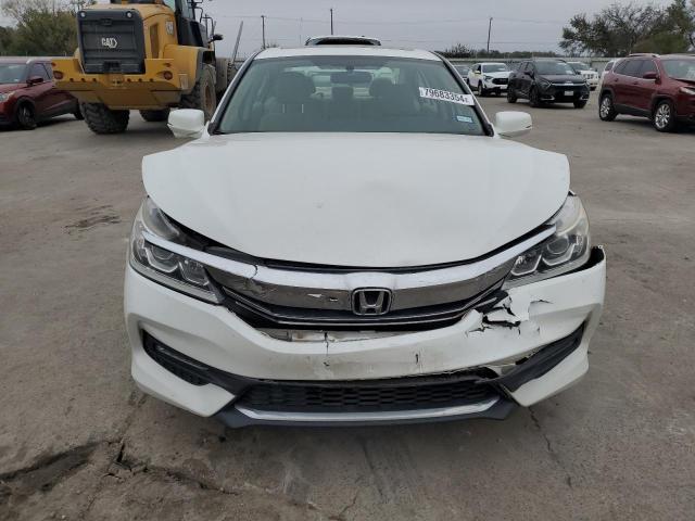 Photo 4 VIN: 1HGCR2F73HA110874 - HONDA ACCORD EX 