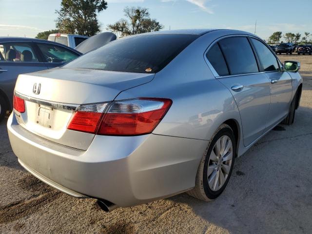 Photo 2 VIN: 1HGCR2F74DA045463 - HONDA ACCORD EX 