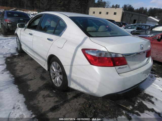 Photo 2 VIN: 1HGCR2F74DA150147 - HONDA ACCORD SDN 