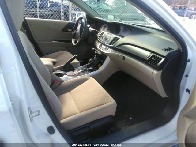 Photo 4 VIN: 1HGCR2F74DA150147 - HONDA ACCORD SDN 