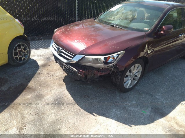 Photo 5 VIN: 1HGCR2F74DA208368 - HONDA ACCORD SDN 