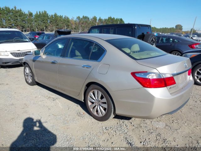 Photo 2 VIN: 1HGCR2F74EA057663 - HONDA ACCORD SEDAN 