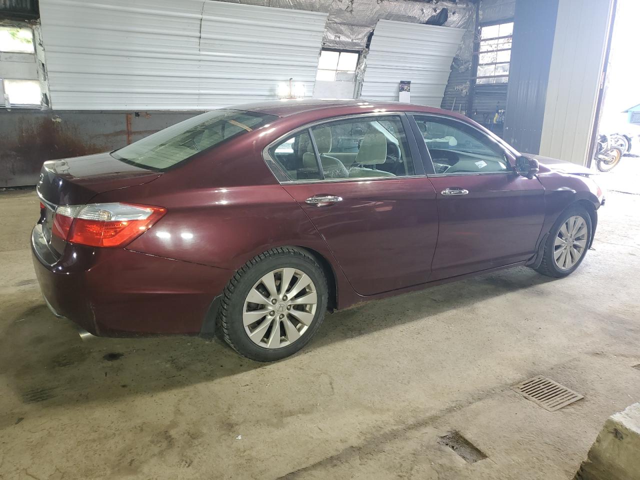 Photo 2 VIN: 1HGCR2F74EA244451 - HONDA ACCORD 