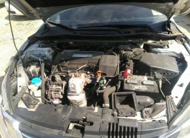 Photo 9 VIN: 1HGCR2F74FA013213 - HONDA ACCORD SEDAN 