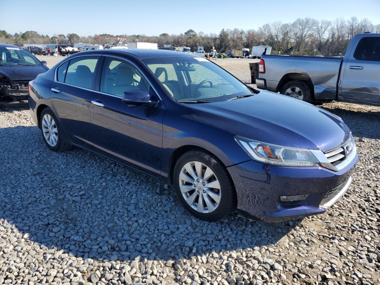 Photo 3 VIN: 1HGCR2F74FA081821 - HONDA ACCORD 