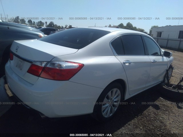 Photo 3 VIN: 1HGCR2F74FA207272 - HONDA ACCORD SEDAN 