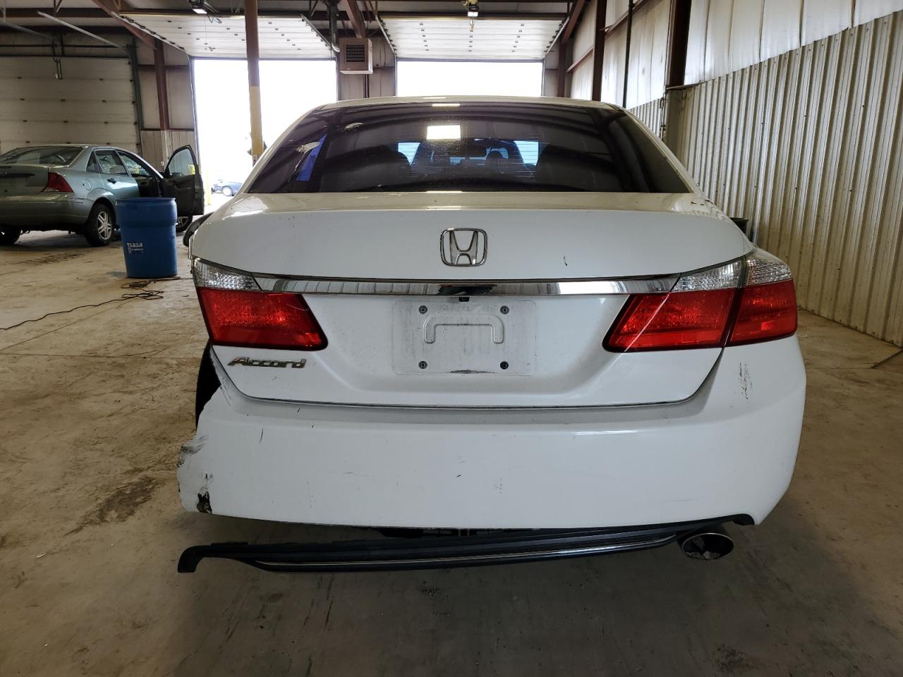 Photo 5 VIN: 1HGCR2F74FA270064 - HONDA ACCORD 