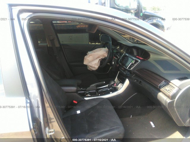 Photo 4 VIN: 1HGCR2F74GA209654 - HONDA ACCORD SEDAN 