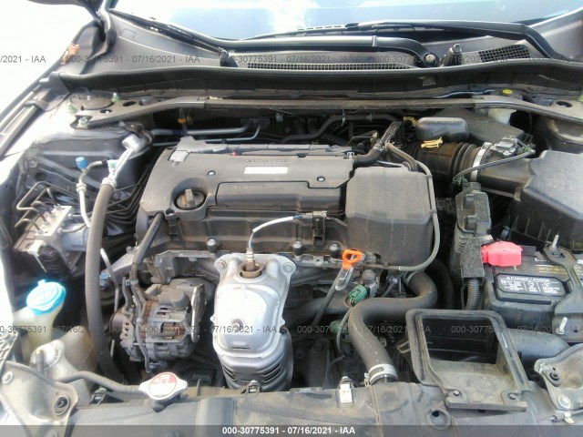 Photo 9 VIN: 1HGCR2F74GA209654 - HONDA ACCORD SEDAN 