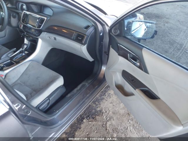 Photo 4 VIN: 1HGCR2F74GA217950 - HONDA ACCORD 