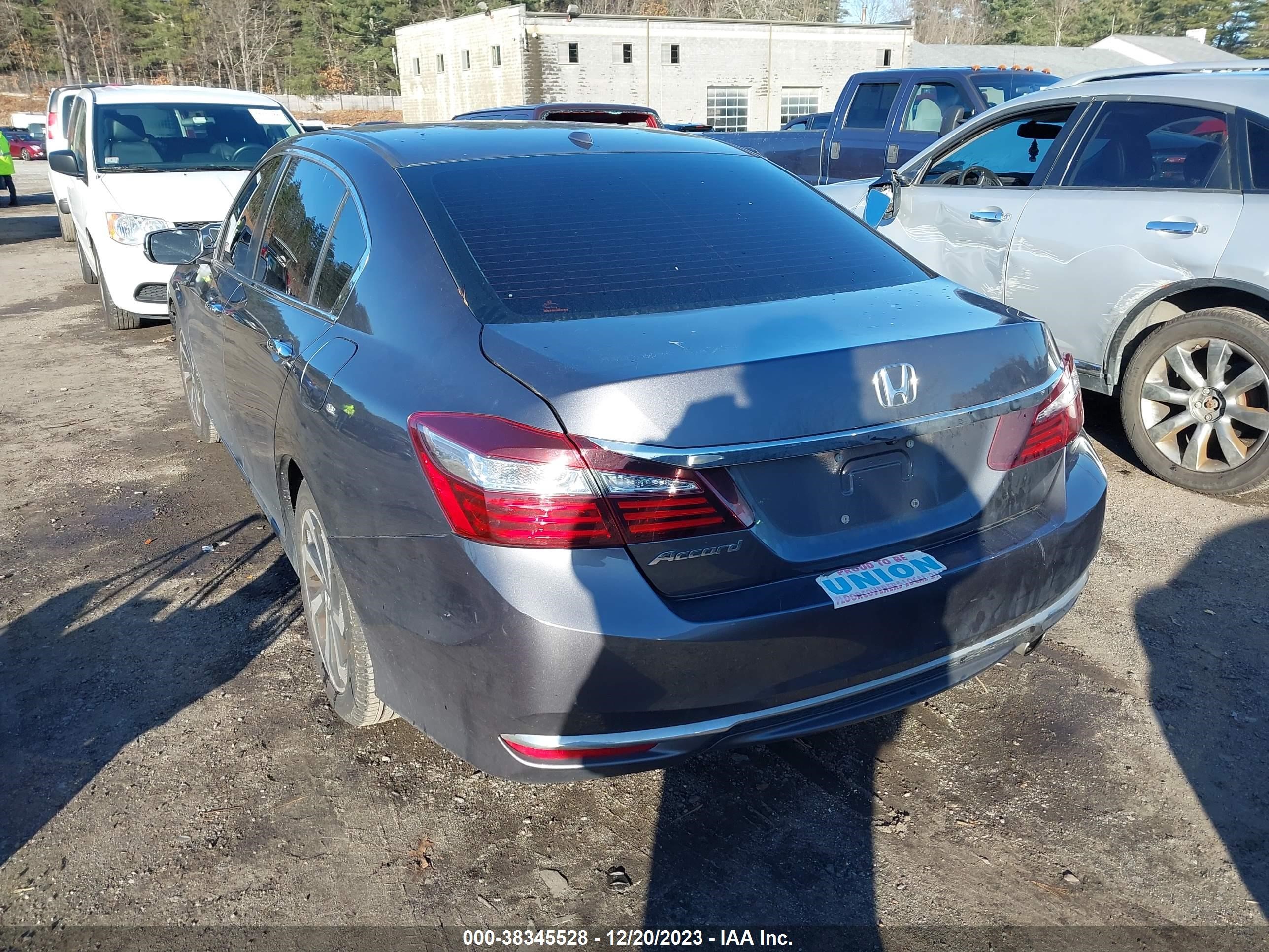 Photo 2 VIN: 1HGCR2F74HA259794 - HONDA ACCORD 