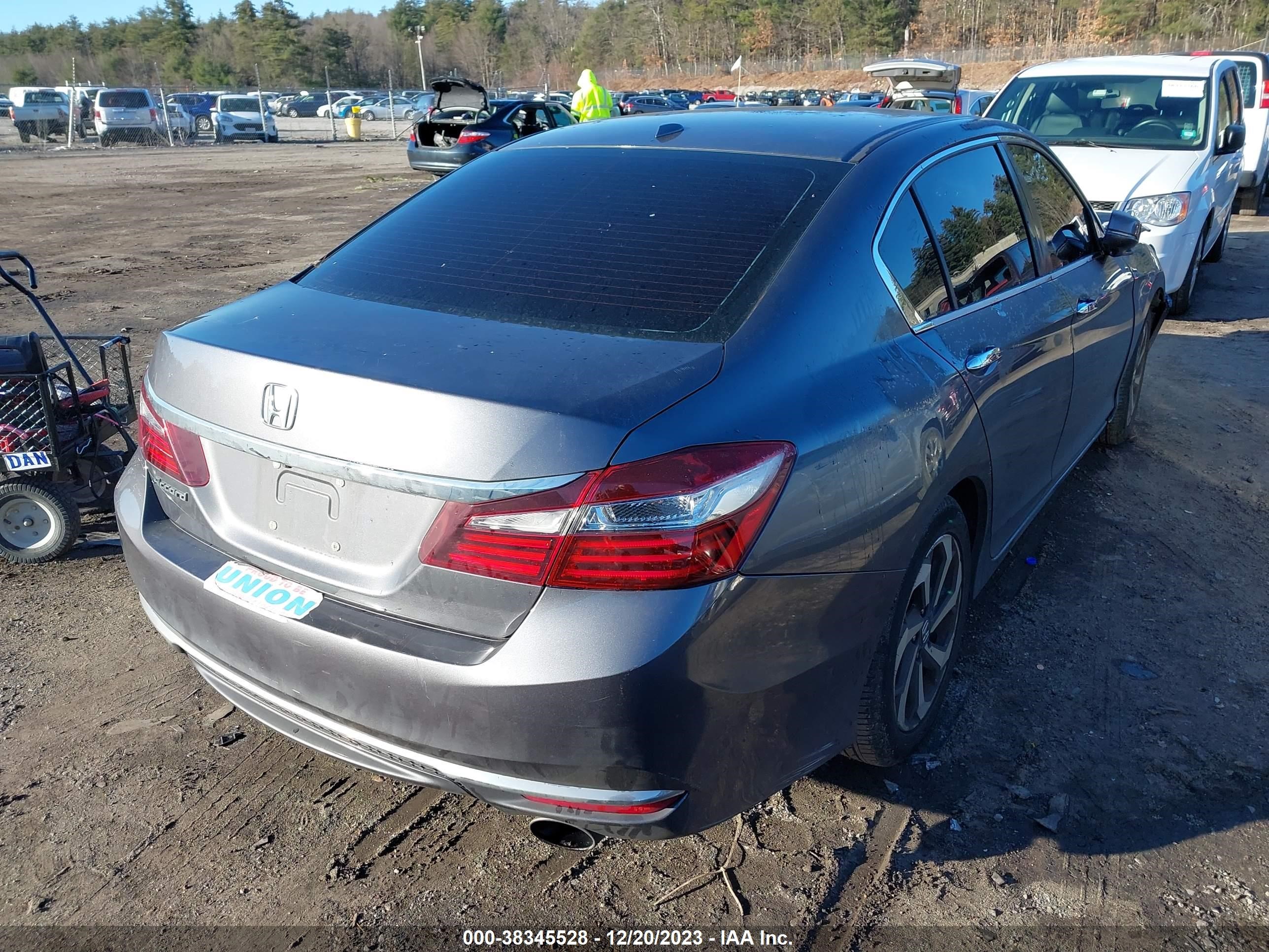 Photo 3 VIN: 1HGCR2F74HA259794 - HONDA ACCORD 