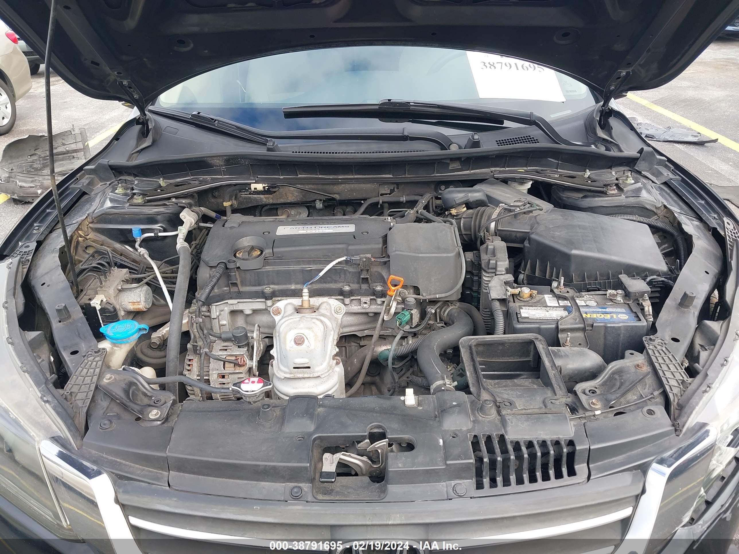 Photo 9 VIN: 1HGCR2F75EA057090 - HONDA ACCORD 