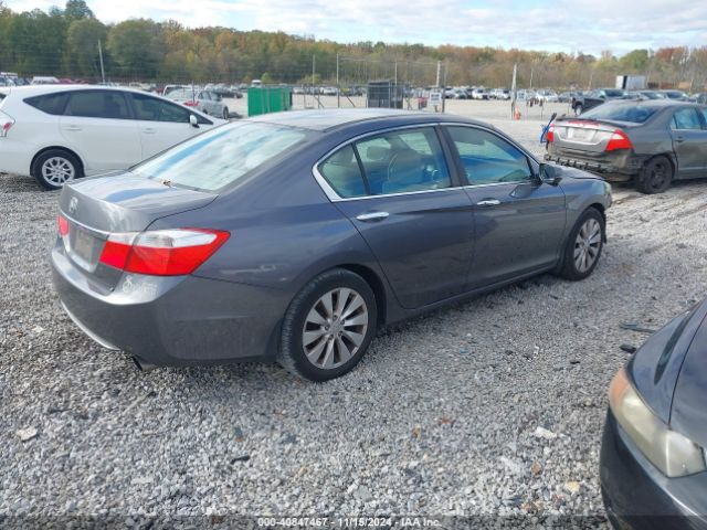 Photo 3 VIN: 1HGCR2F75FA041117 - HONDA ACCORD 