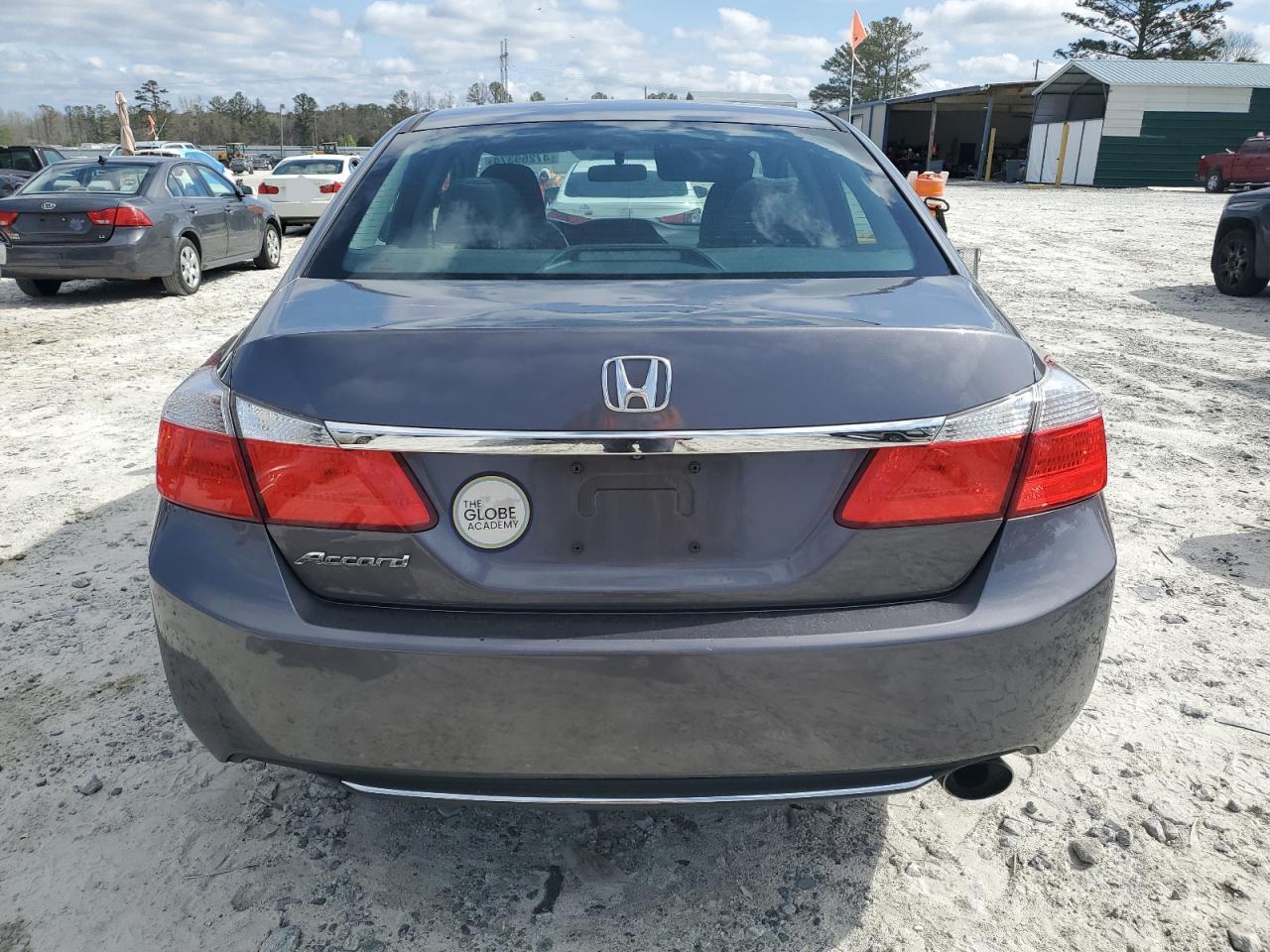 Photo 5 VIN: 1HGCR2F75FA131061 - HONDA ACCORD 