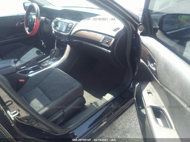 Photo 4 VIN: 1HGCR2F75GA107294 - HONDA ACCORD SEDAN 