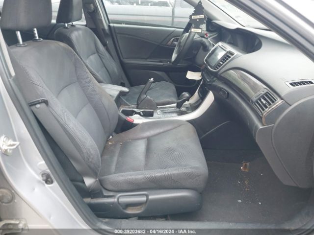 Photo 4 VIN: 1HGCR2F75GA116271 - HONDA ACCORD 