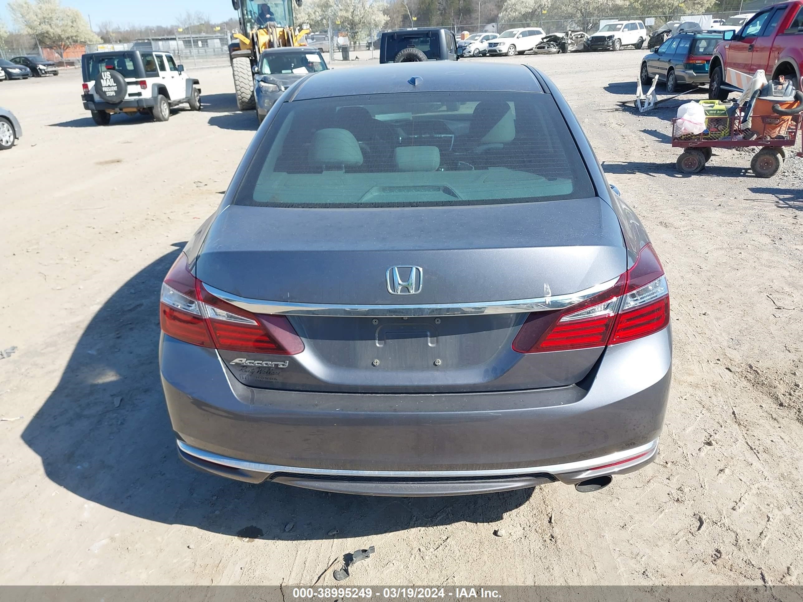 Photo 16 VIN: 1HGCR2F75GA208271 - HONDA ACCORD 