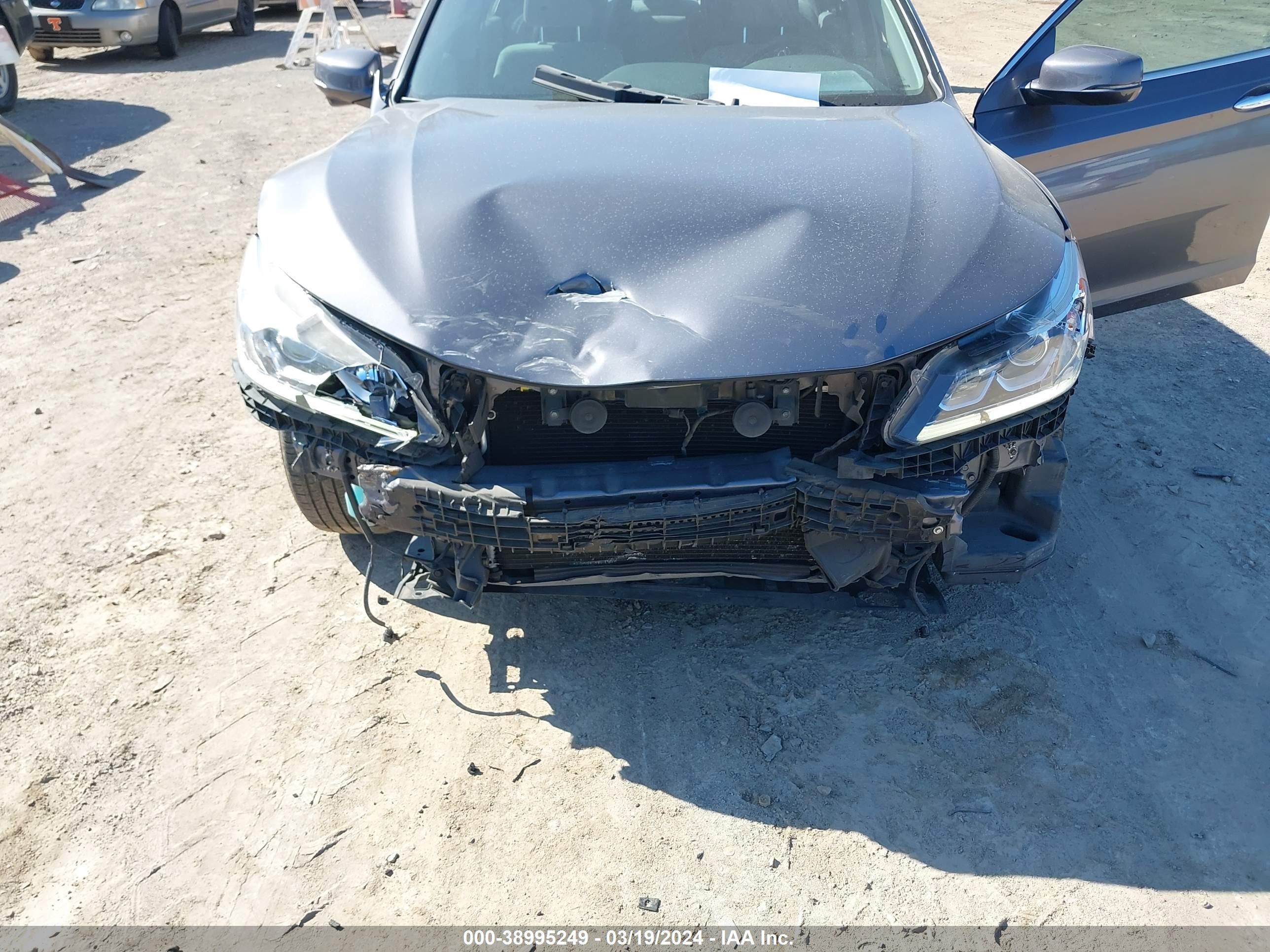 Photo 5 VIN: 1HGCR2F75GA208271 - HONDA ACCORD 