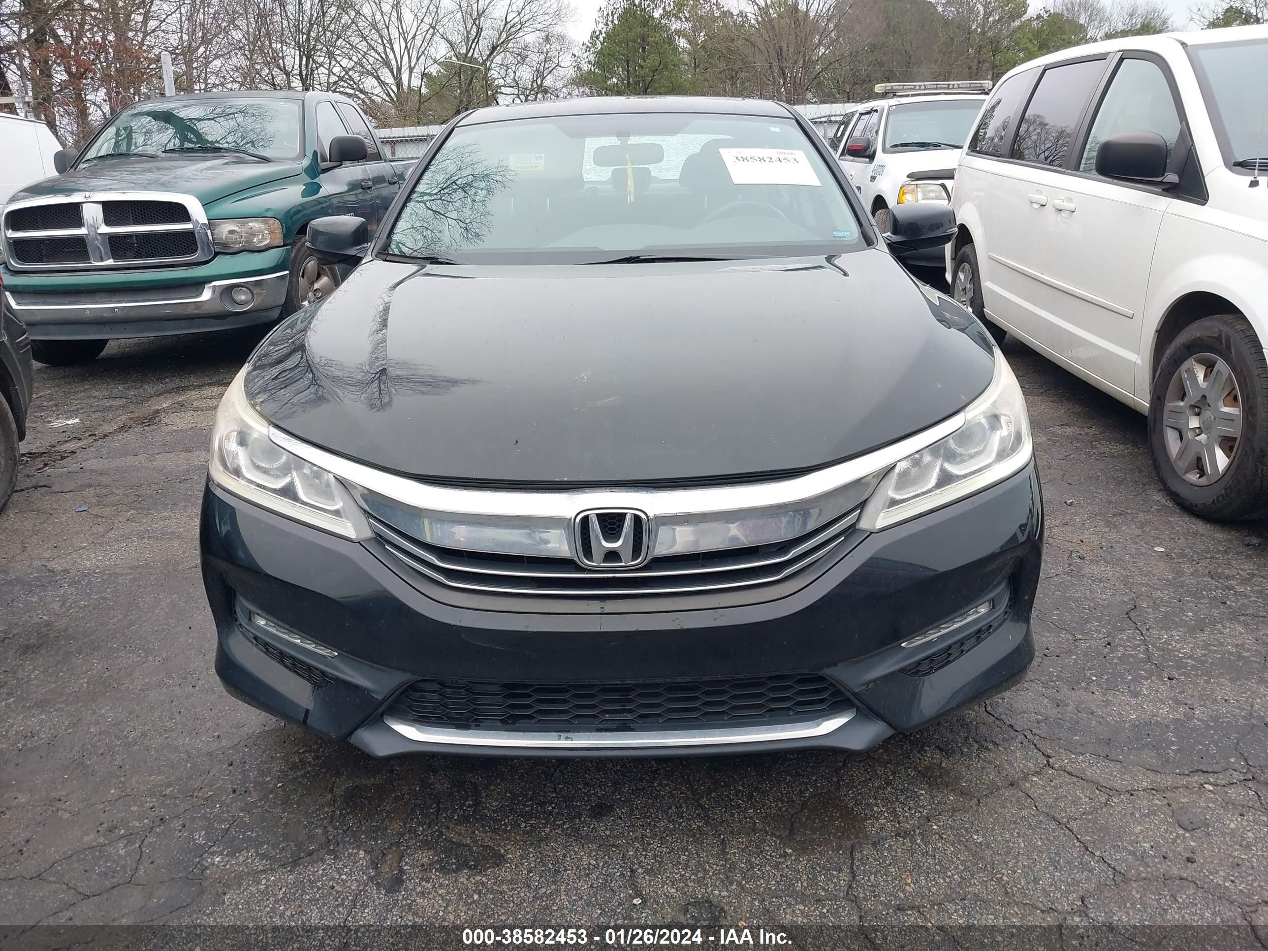 Photo 11 VIN: 1HGCR2F75GA224583 - HONDA ACCORD 