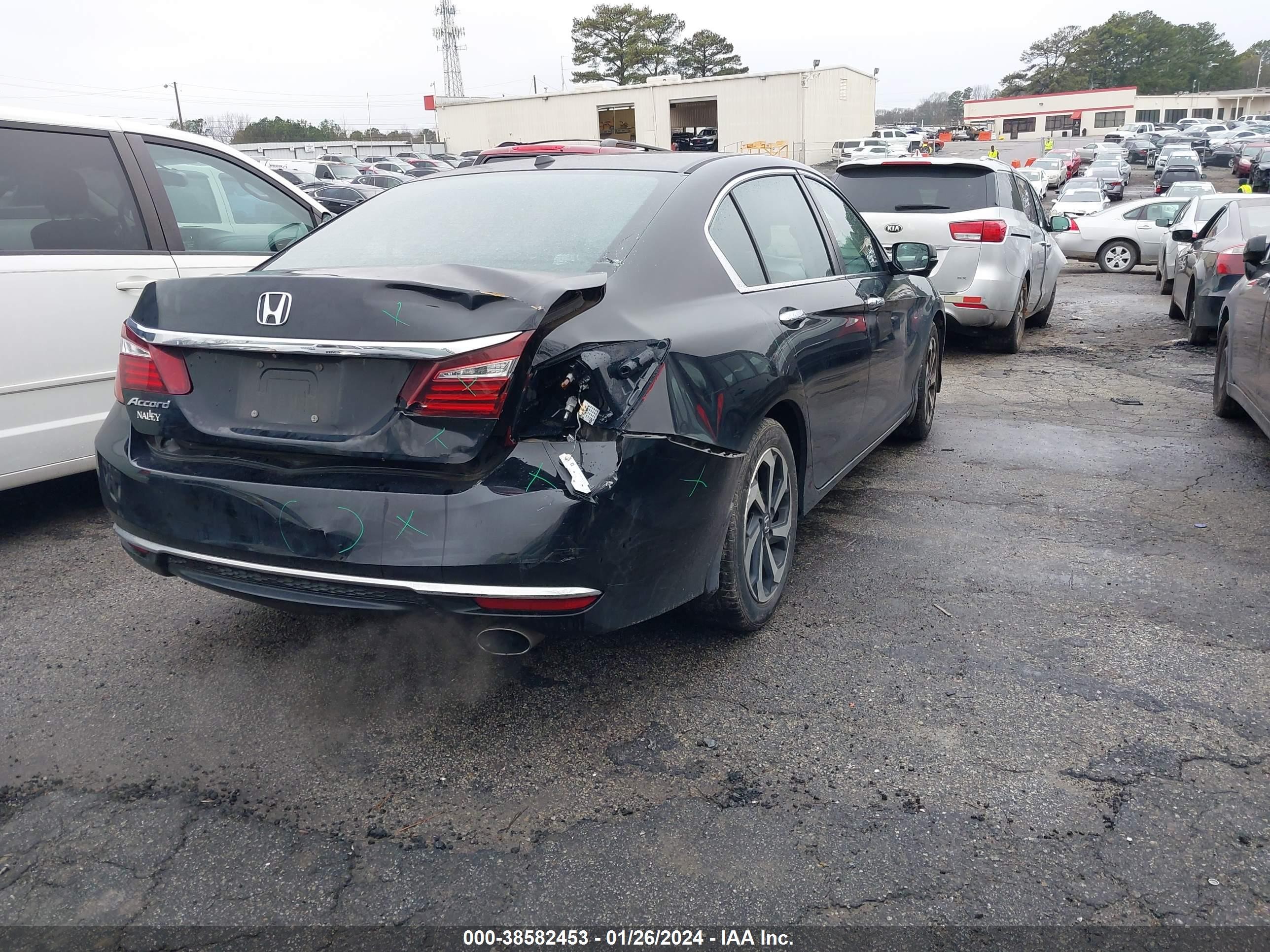 Photo 3 VIN: 1HGCR2F75GA224583 - HONDA ACCORD 