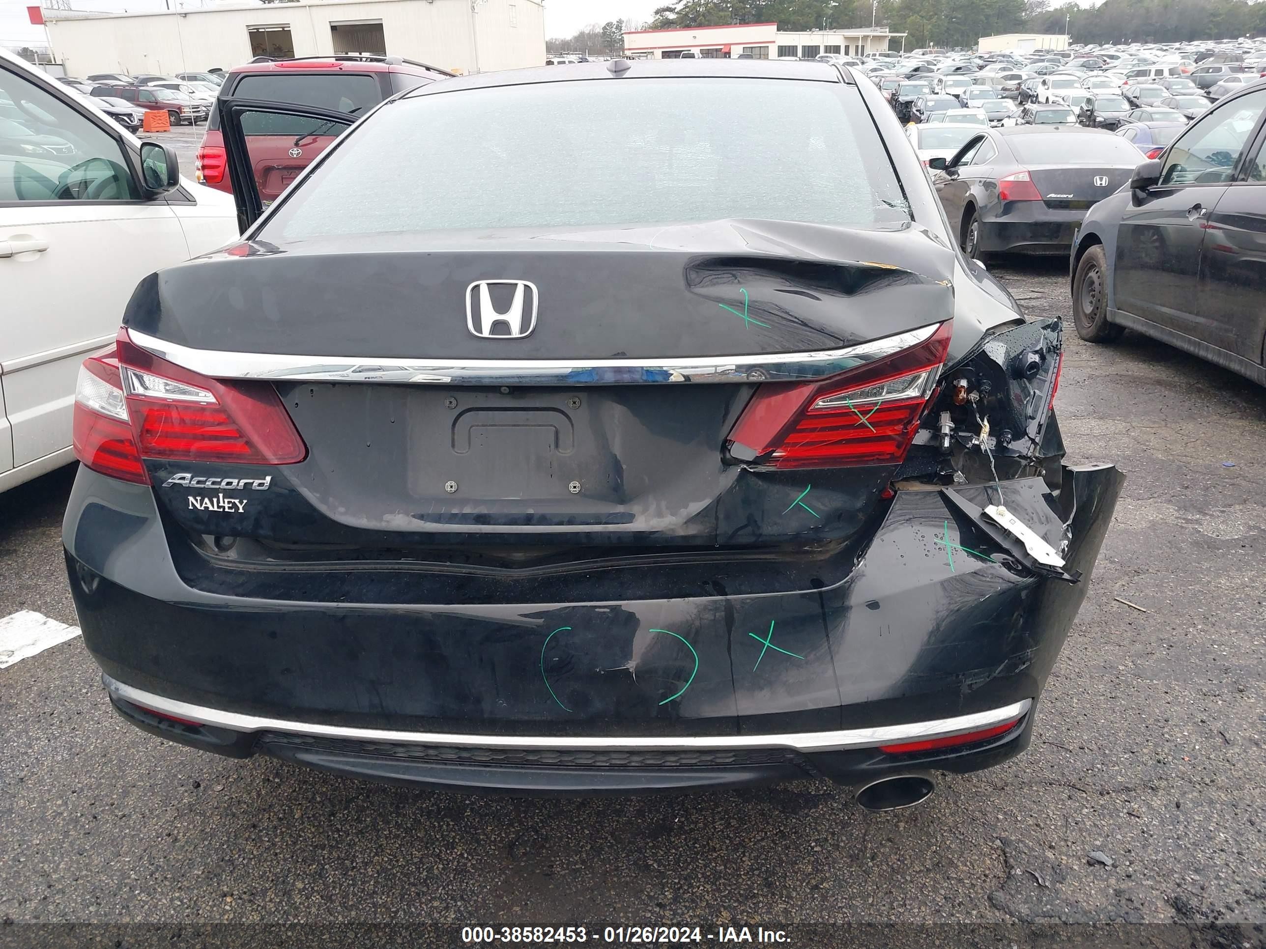 Photo 5 VIN: 1HGCR2F75GA224583 - HONDA ACCORD 