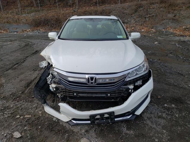 Photo 4 VIN: 1HGCR2F75HA021162 - HONDA ACCORD 