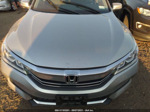 Photo 5 VIN: 1HGCR2F75HA258797 - HONDA ACCORD SEDAN 