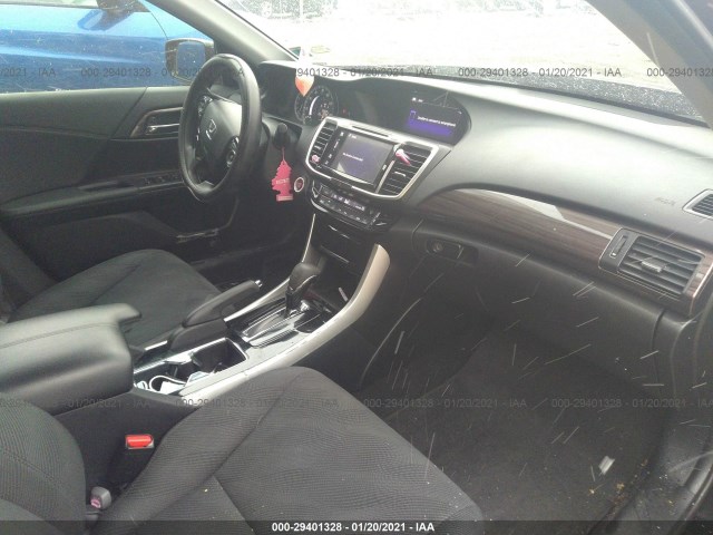 Photo 4 VIN: 1HGCR2F75HA276250 - HONDA ACCORD SEDAN 