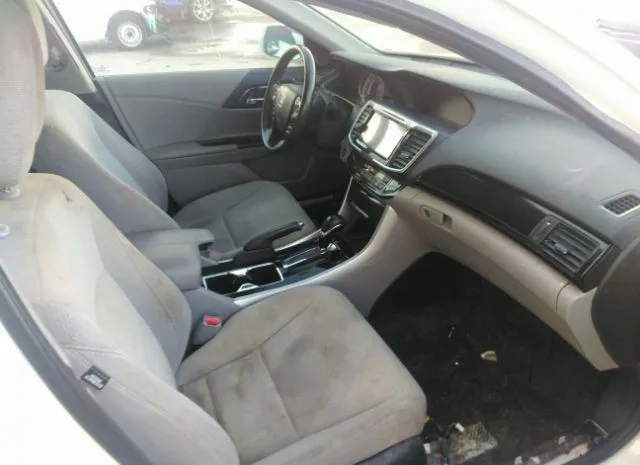 Photo 4 VIN: 1HGCR2F75HA802392 - HONDA ACCORD SEDAN 