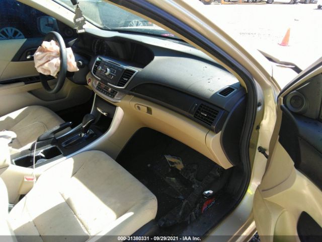 Photo 4 VIN: 1HGCR2F76DA117862 - HONDA ACCORD SDN 