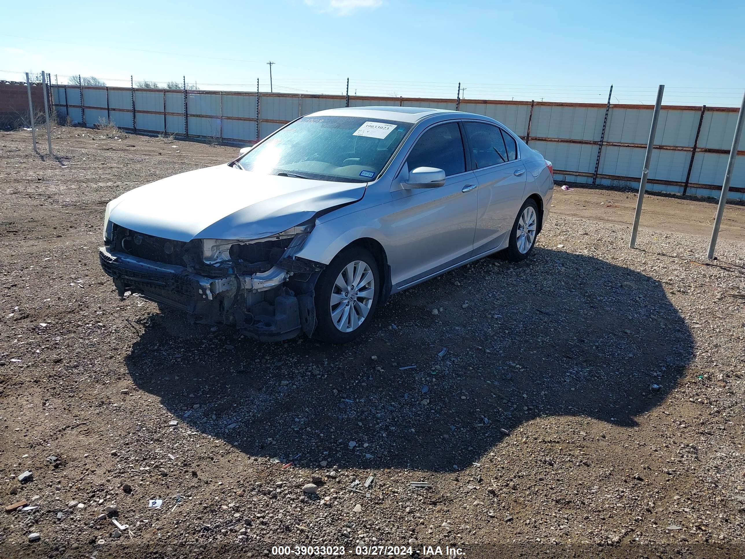 Photo 1 VIN: 1HGCR2F76DA132894 - HONDA ACCORD 